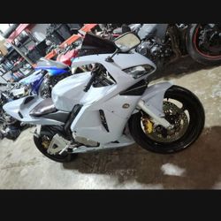 2005 Cbr 600 Rr Runs Excellent 