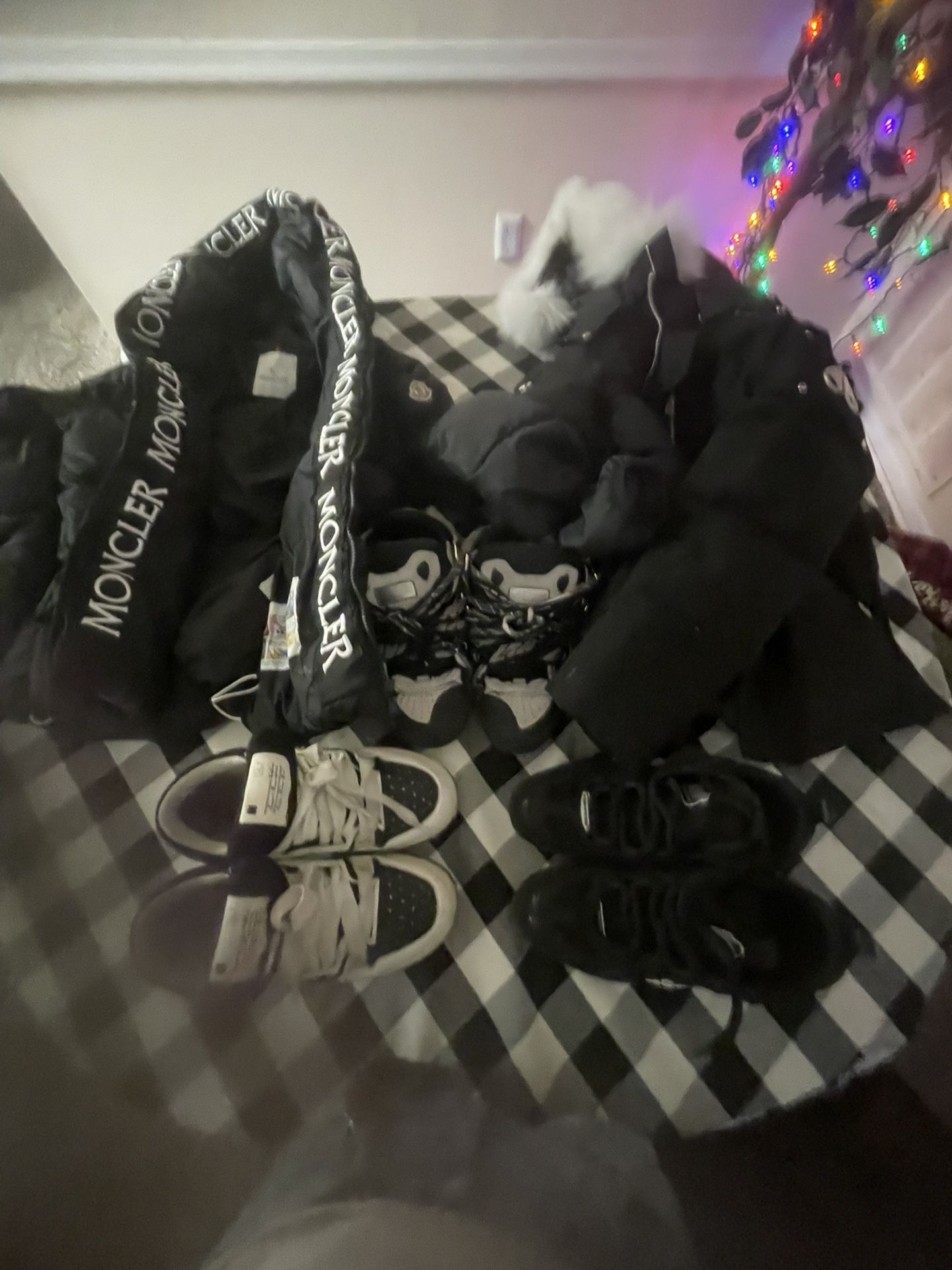 Mocler Moose Amiri Lanvin Louis Vuitton