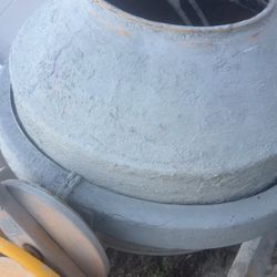 Nice Concrete Mixer Ready For Work Mgt Honda Engine 