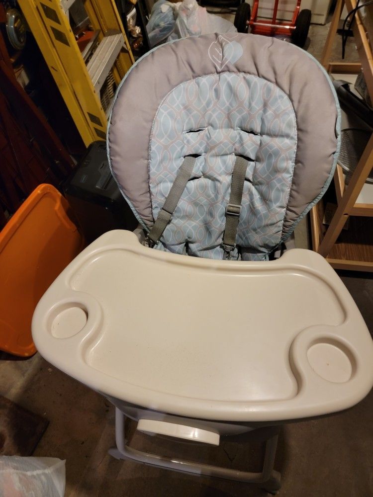 High Chair/ Booter Chair