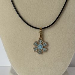 Snowflake Necklace ❄️ 