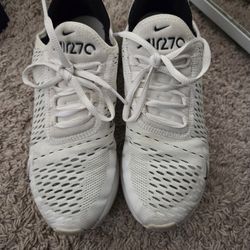 Nike Air Max 270