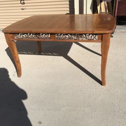 🎄DINNER TABLE AND 4 CHAIRS- SOLID WOOD WITH METAL DECORATIONS 🎄