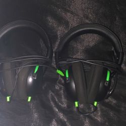 Aux Headphones Black And Green Pair Work For All Consoles 