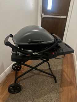 Weber Q1400 Electric Grill, Gray – Portable 1560‑Watt Outdoor Electric BBQ with Porcelain‑Enameled Cast‑Iron Grates – Compact Balcony & Patio Grill wi