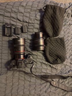Sony Mirrorless Camera with Rokinon Cine Lenses Bundle