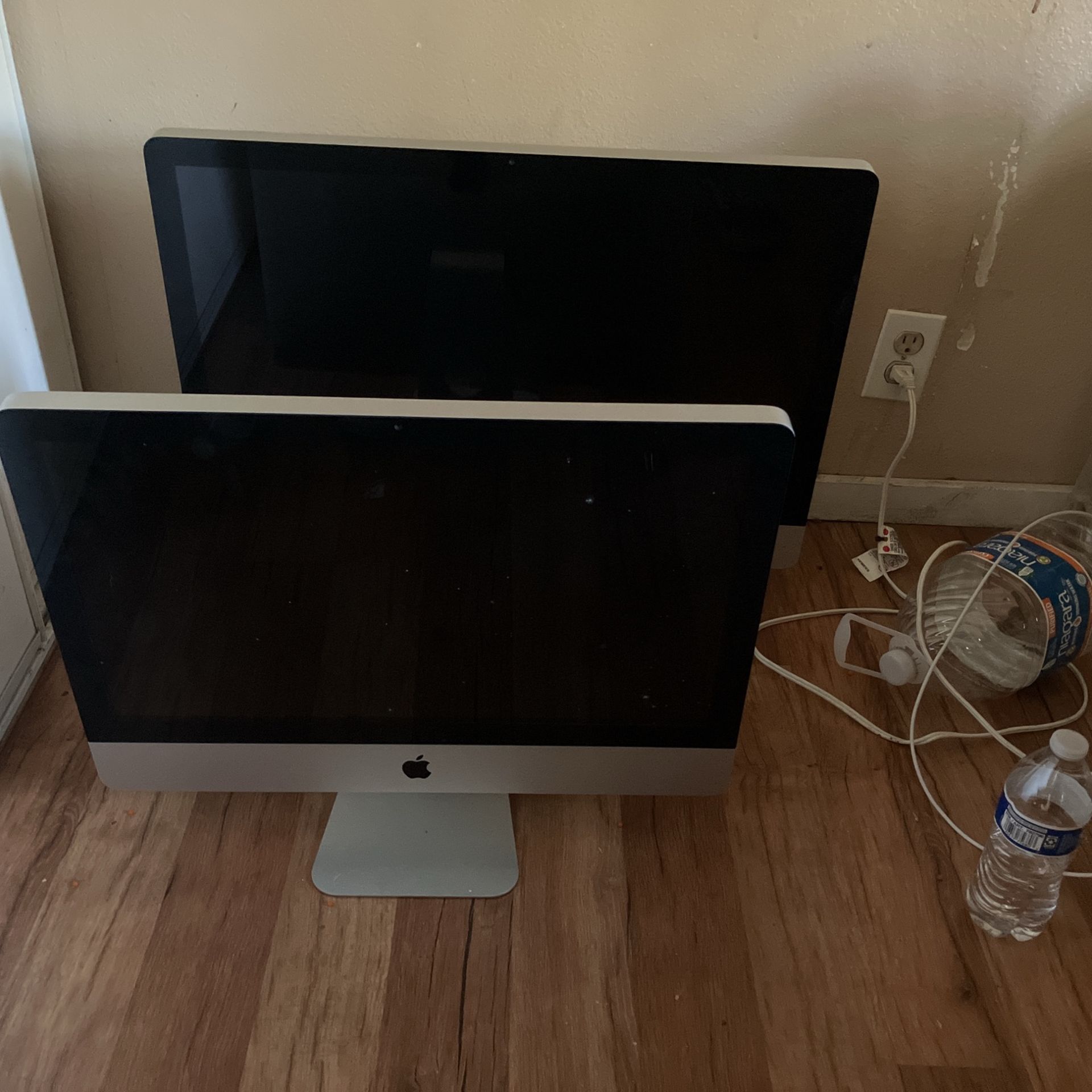 Apple computer