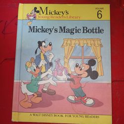 Mickey's Young Readers Mickey's Magic Bottle Volume 6