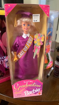 Doll Barbie Doll Mattel Special Edition Graduation 1997 Caucasian Color Fuchsia