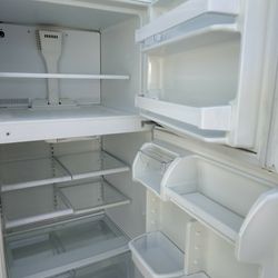 Apartment Size Refrigerator Fully Functioning