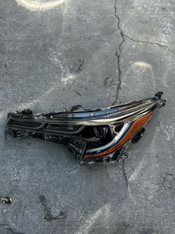 toyota camry 2022 luz izquierda/left light