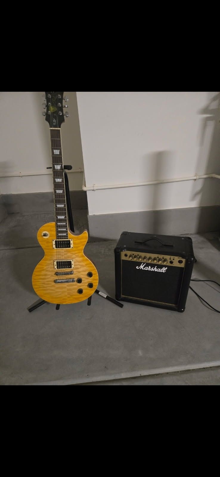 Epiphone Les Paul Electric Guitar & Marshall Amp