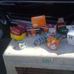 Cat Food &Treats