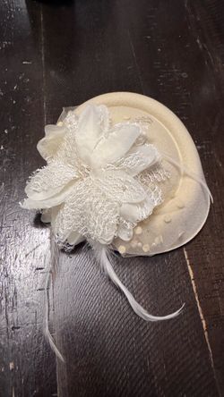 Ivory Bridal Fascinator Hat with Feathers - High Tea Hat