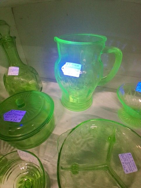 Glassware, Antiques, Uranium, Glow Glass