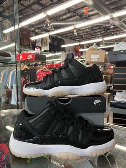 Women’s Air Jordan 11 Retro Low 72-10