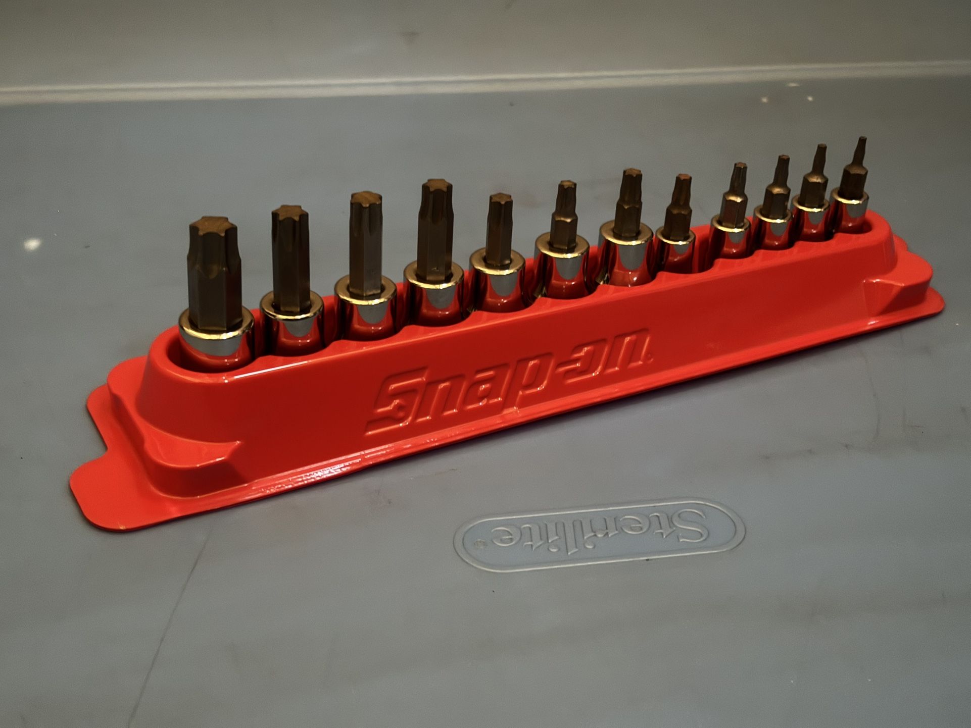 Snap-on Tools 12 pc Combination Drive TORX® Bit Standard Socket Set (T8-T25, T27-T55, T47)