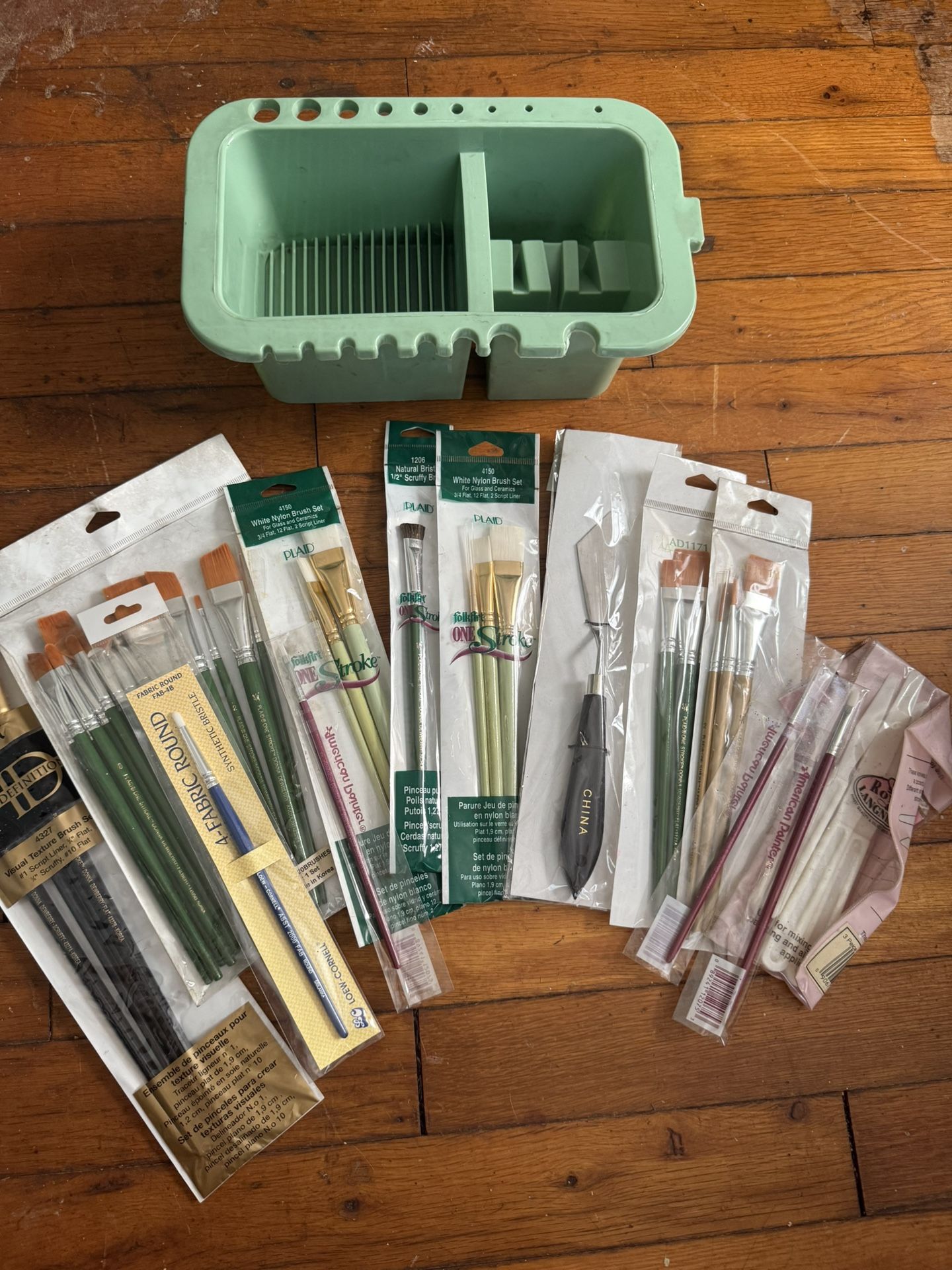 LARGE Collection Of Brushes, Palette Knives & Brush Preservers - Unused In Original Packaging & Used Brush Holder & Cleaner