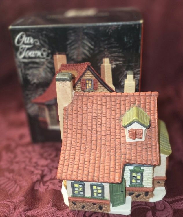 Our Town Piece Collectible First Edition The Williams House Original Box 7" Tall