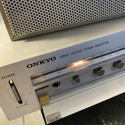 Vintage Onkyo HS20 Speakers and Receiver