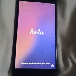 Apple SE 2022 64GB The windshield is cracked