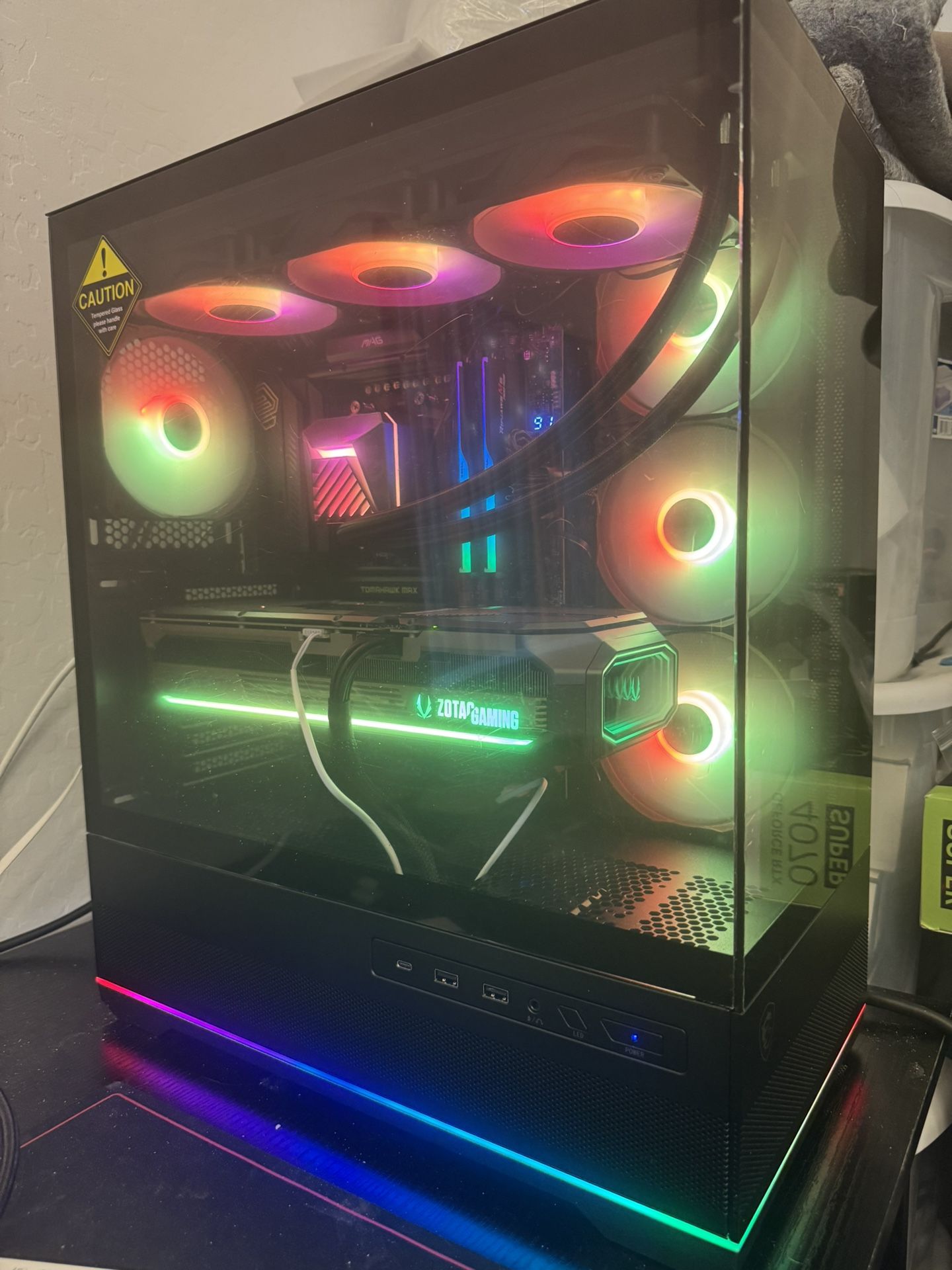 Brand new 9800x3d + RTX 5080 gaming pc
