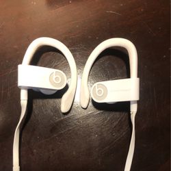 Powerbeats 3