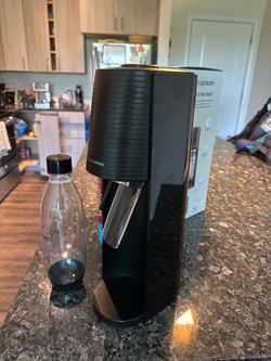 Sodastream carbonation machine with 2 sealed tanks