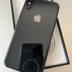 Iphone X 64GB ANY CARRIER JET GREY