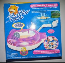 Zhu Zhu Pets Giant Hamster Fun House