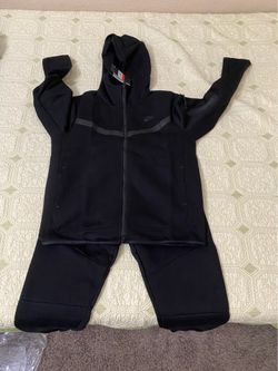 Nike tech sets hella colors (R3P)