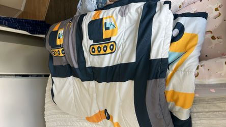 Twin Construction Comforter