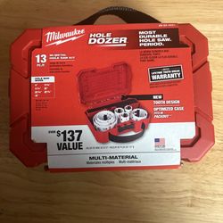 Milwaukee 13 piece hole dozer hole saw kit
