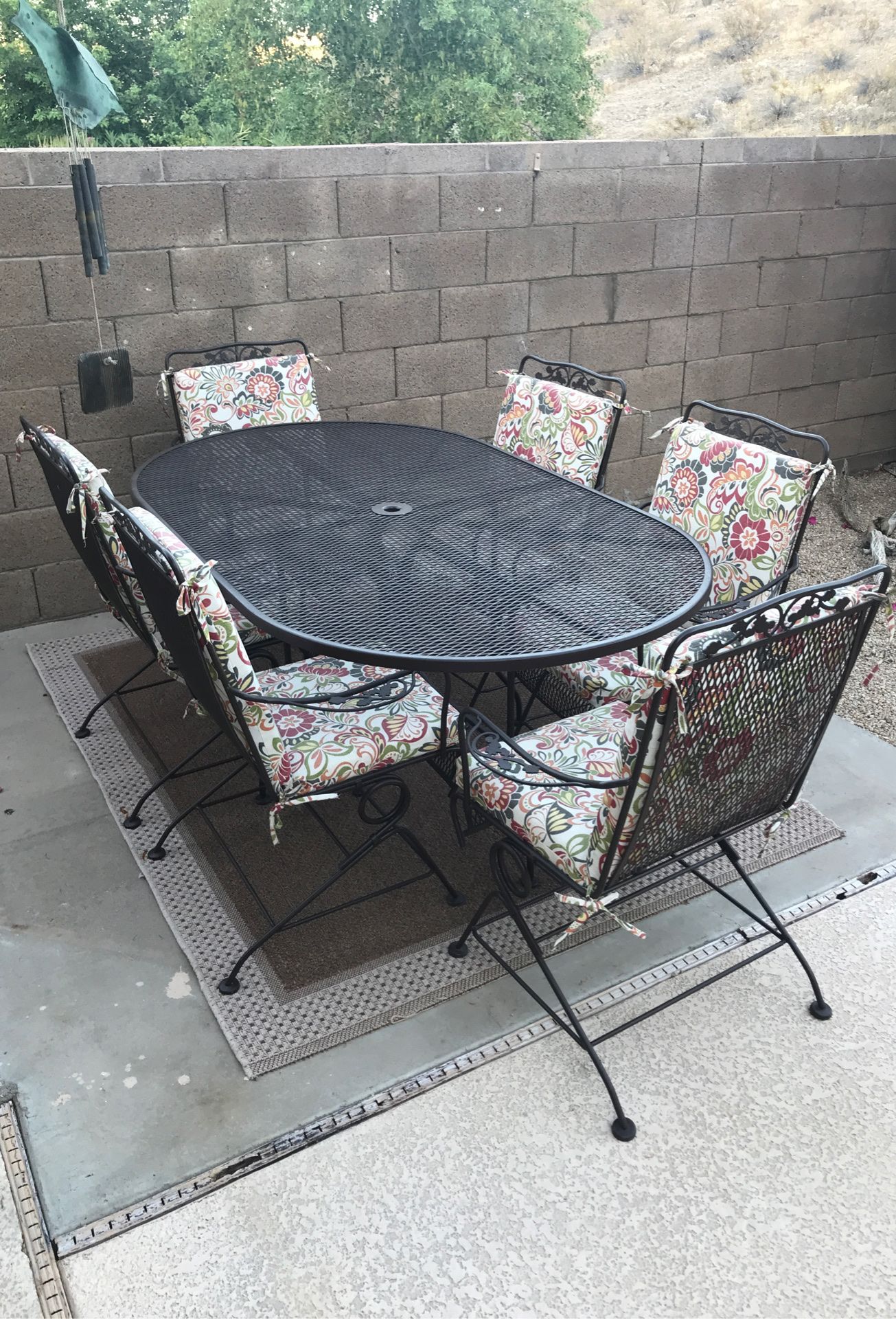 Wrought iron patio furniture set