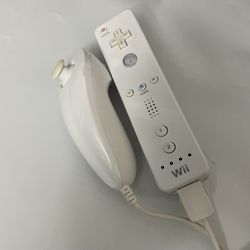 Nintendo Wiimote Original OEM  And Nunchuk Working