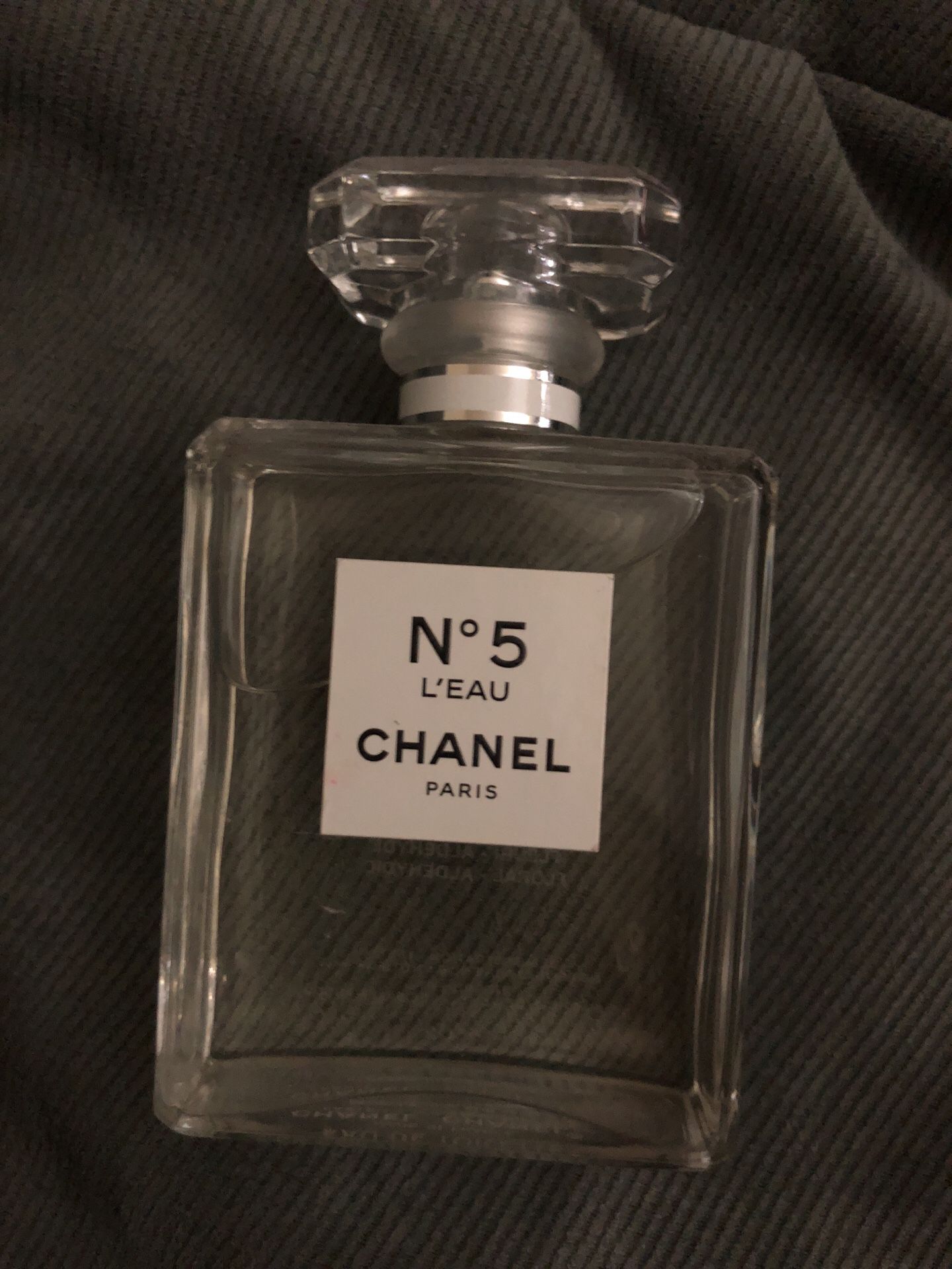 Chanel no. 5 perfume
