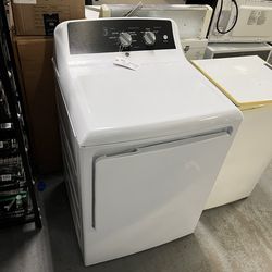 GE Gas Dryer (in Store? 