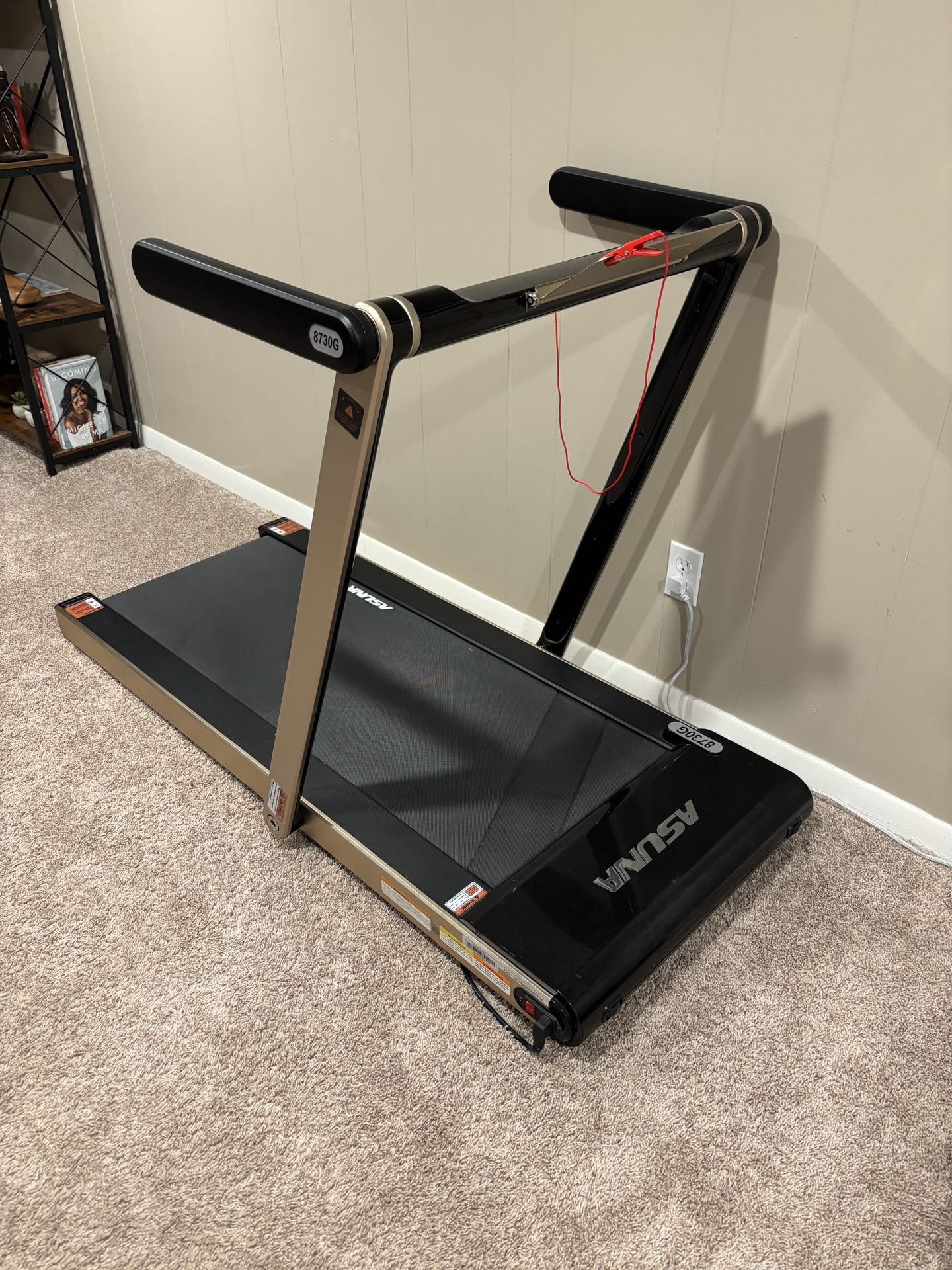 Treadmill - Slim, Folding Motorized