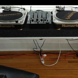 Numark Turntables