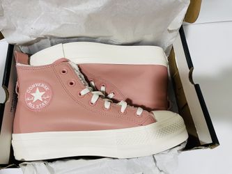 Great Christmas Gift!! Brand New Pink Converse Platform Size 6.5 Women
