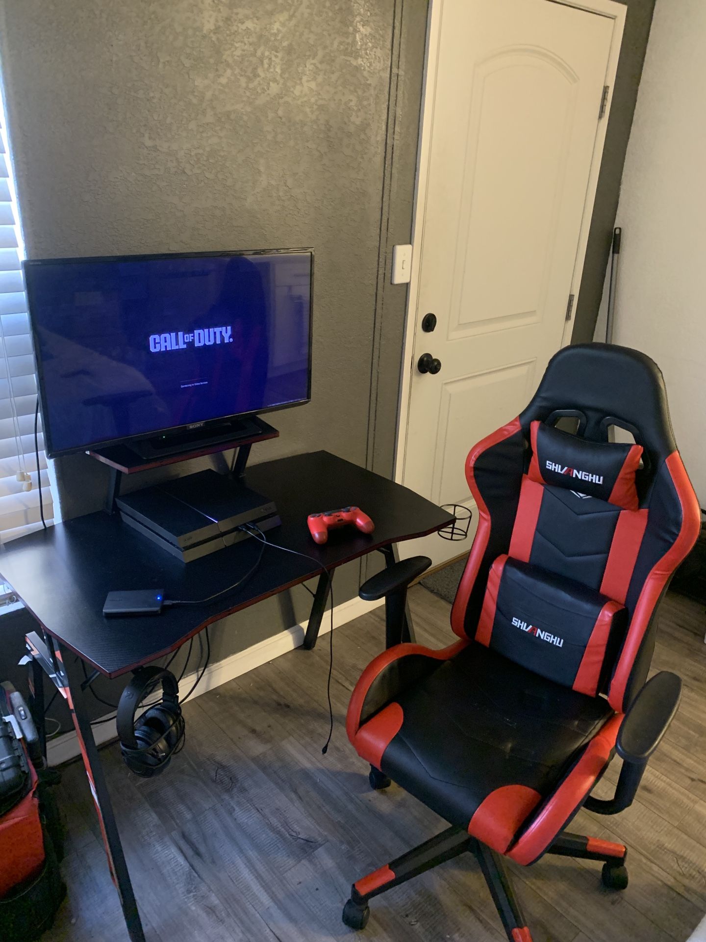 Gaming Desk With Monitor Stand