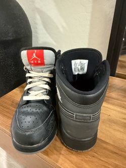 Jordon 1’s
