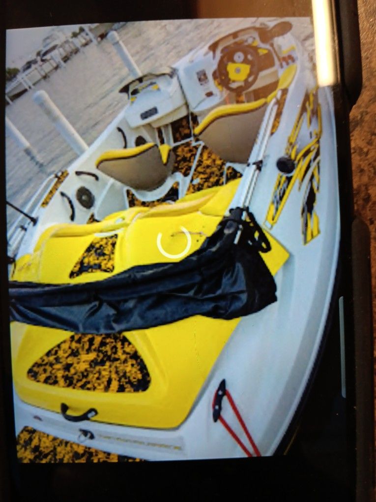1999 Sea Doo Bombadier Jet. Boat