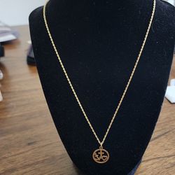 Solid Gold Rope Chain And Pendant 