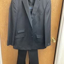 Tommy Hilfiger Suit 