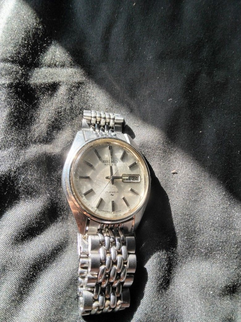 Vintage Seiko Automatic Watch With Beaded Rice Bracelet