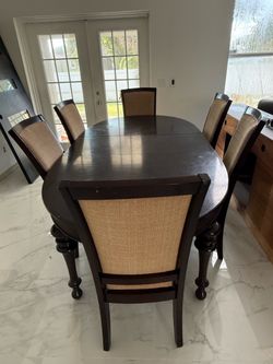 Dinning table