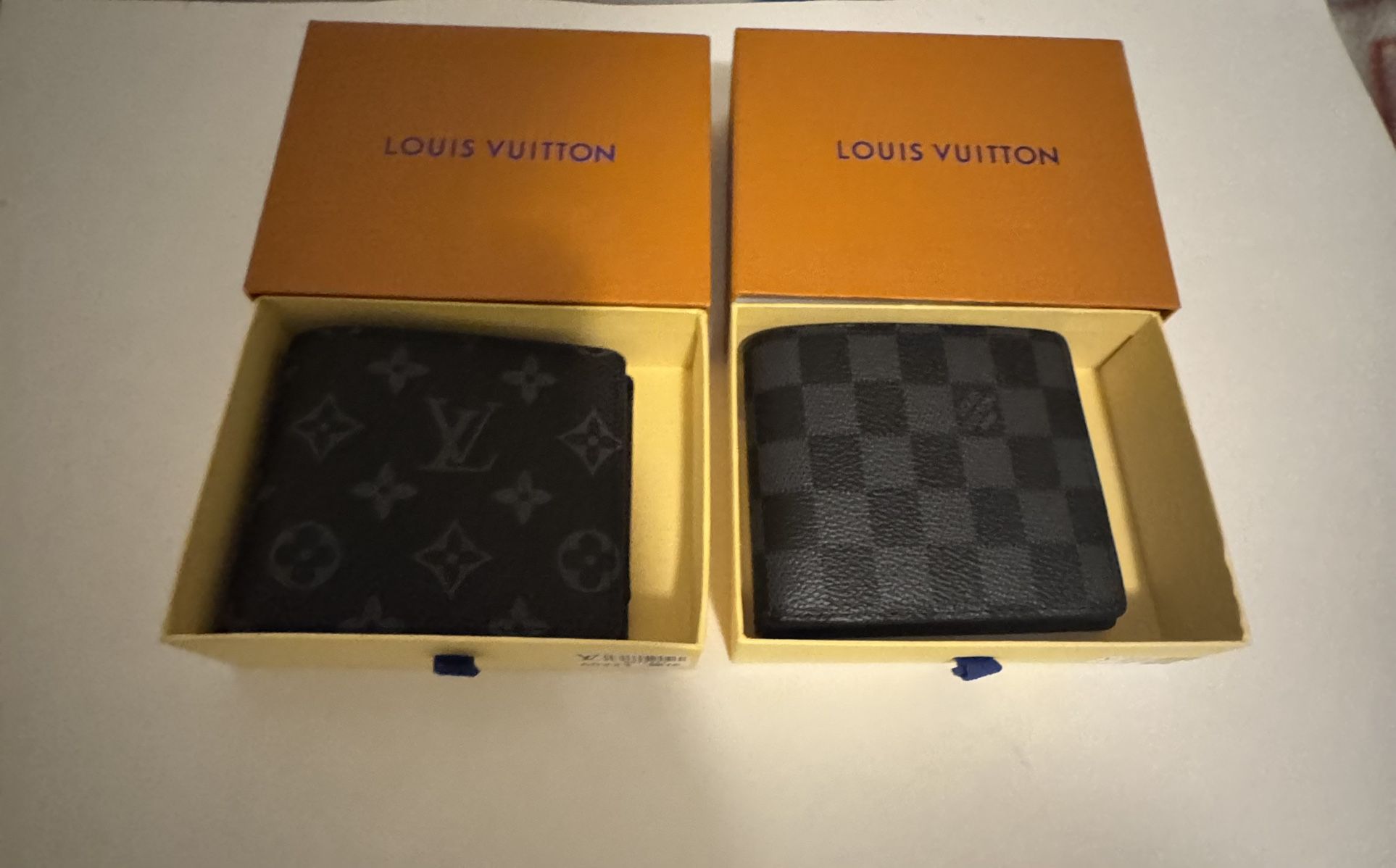 Loui Vuitton Wallets