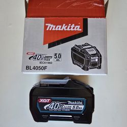 Makita 40v 5.0Ah Battery Open Box Never Used 