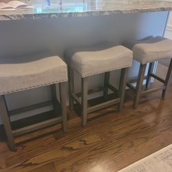 3 Bar Stools
